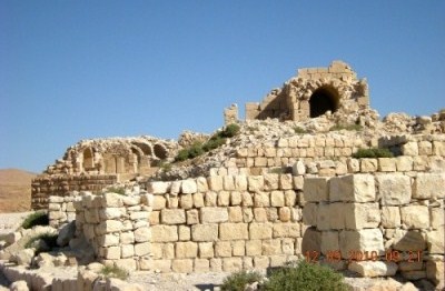 Thumbnail image for Pictures/CompanyProfileLargeImageGallery/24052012_124956Shobak castle (3).jpg